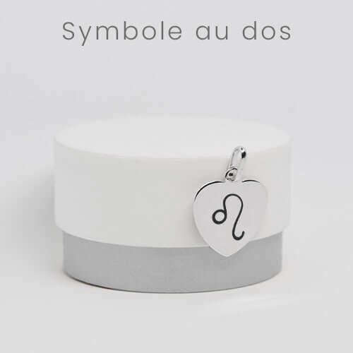 Pendentif cœur en argent GravurePhoto avec symbole astrologique, sur boîte blanche