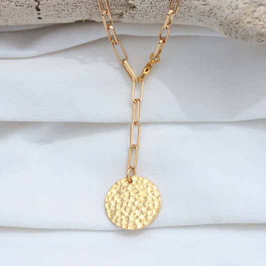 Collier mailles avec médaille ronde en plaqué or gravé avec un dessin, texte, motif ou photo.