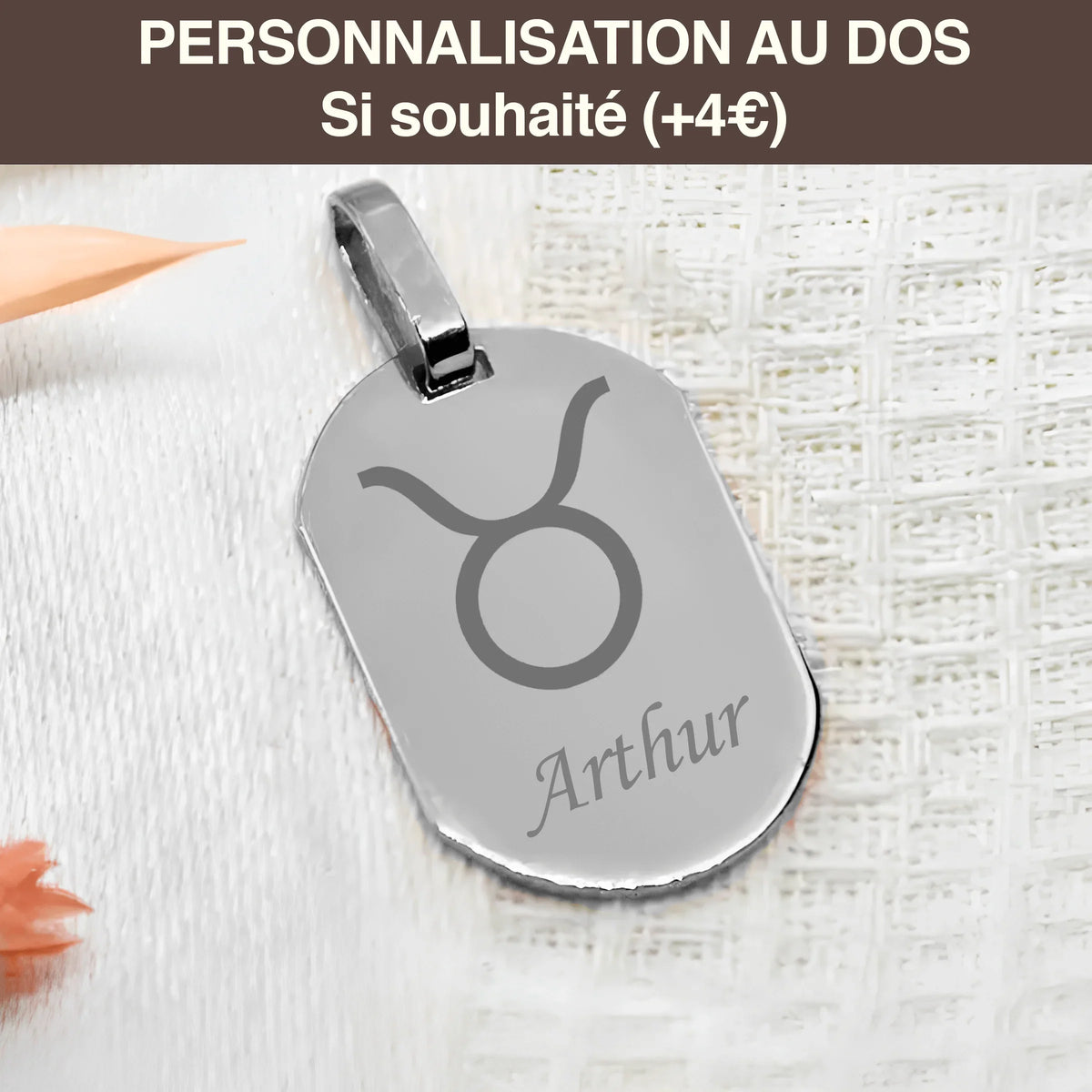 Colgante de plata personalizado Foto Grabado con el signo de Tauro y el nombre grabado Arturo