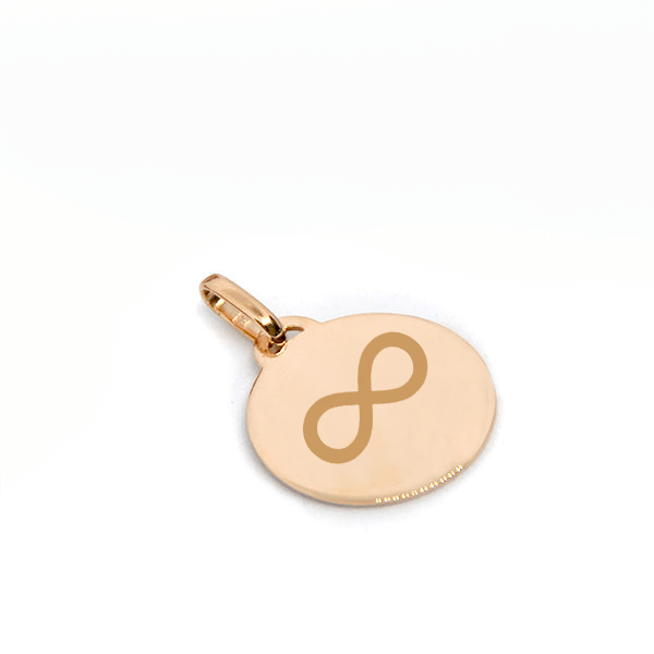 Pendentif gravé en médaillon rond plaqué or avec motif infini, diamètre 2,2 cm, idéal pour personnalisation.