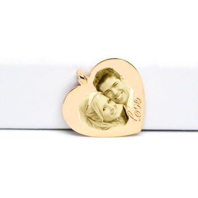 Pendentif coeur plaqué or gravé avec une photo