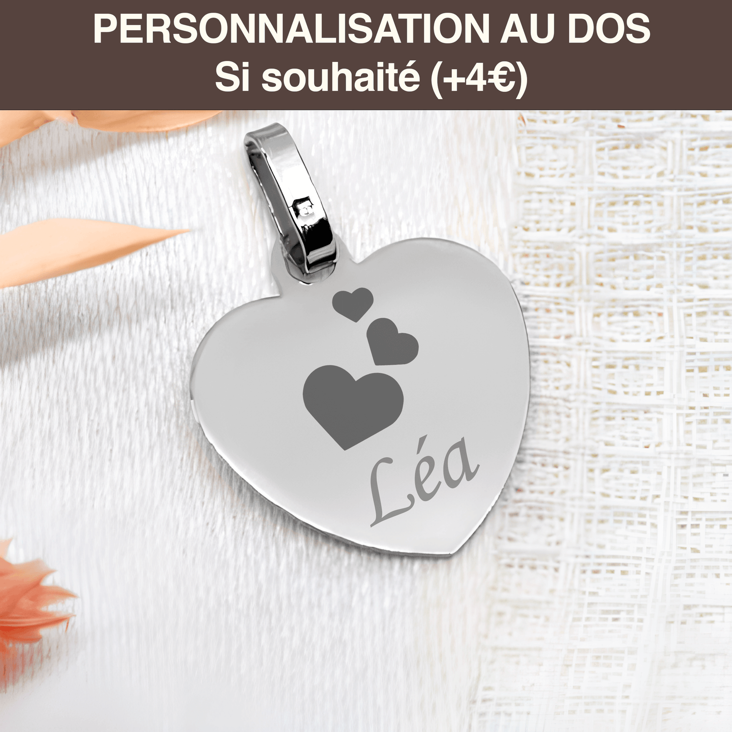 Motif gravé sur un médaillon cœur en argent unique