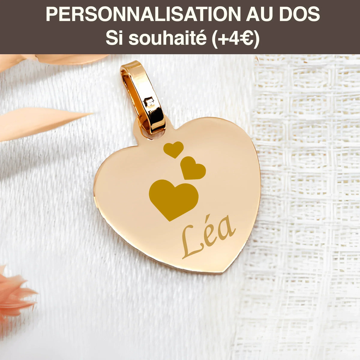 Pendentif cœur plaqué or GravurePhoto gravé du prénom Léa et de cœurs