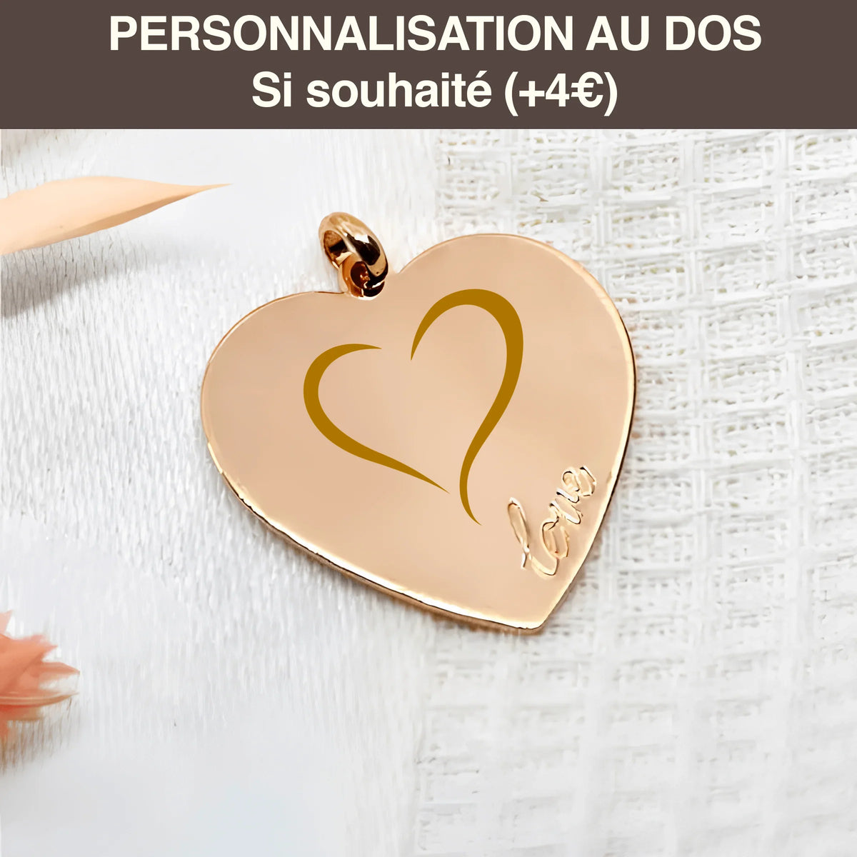 Colgante corazón personalizado en oro GrabadoFoto, grabado con un corazón y la palabra amor.