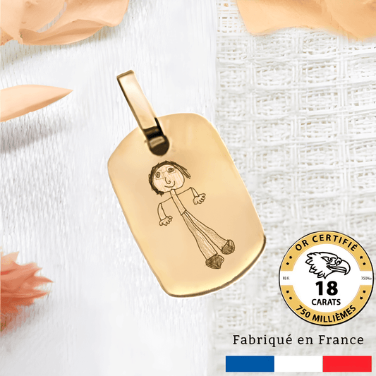 Pendentif en or 18 carats avec dessin d'enfant, gravé en France, idéal pour un cadeau personnalisé.