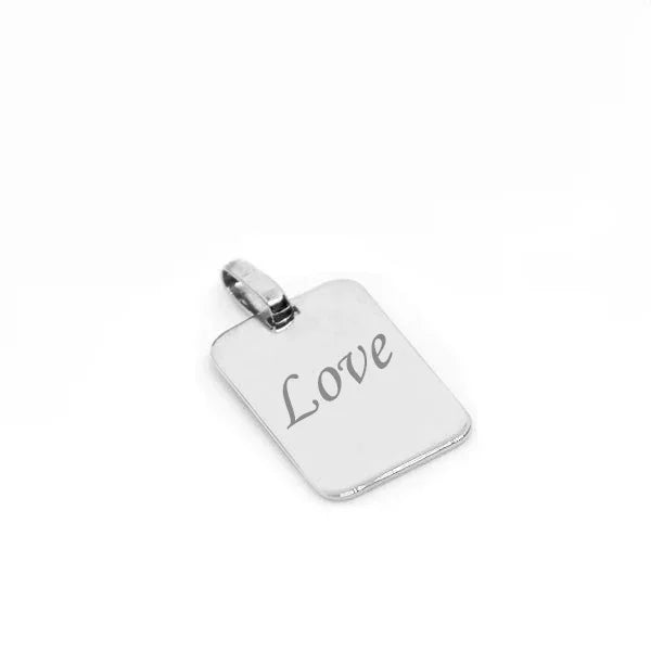 Pequeño colgante rectangular en plata 925 grabado con la palabra 'Love', ideal para un regalo personalizado.