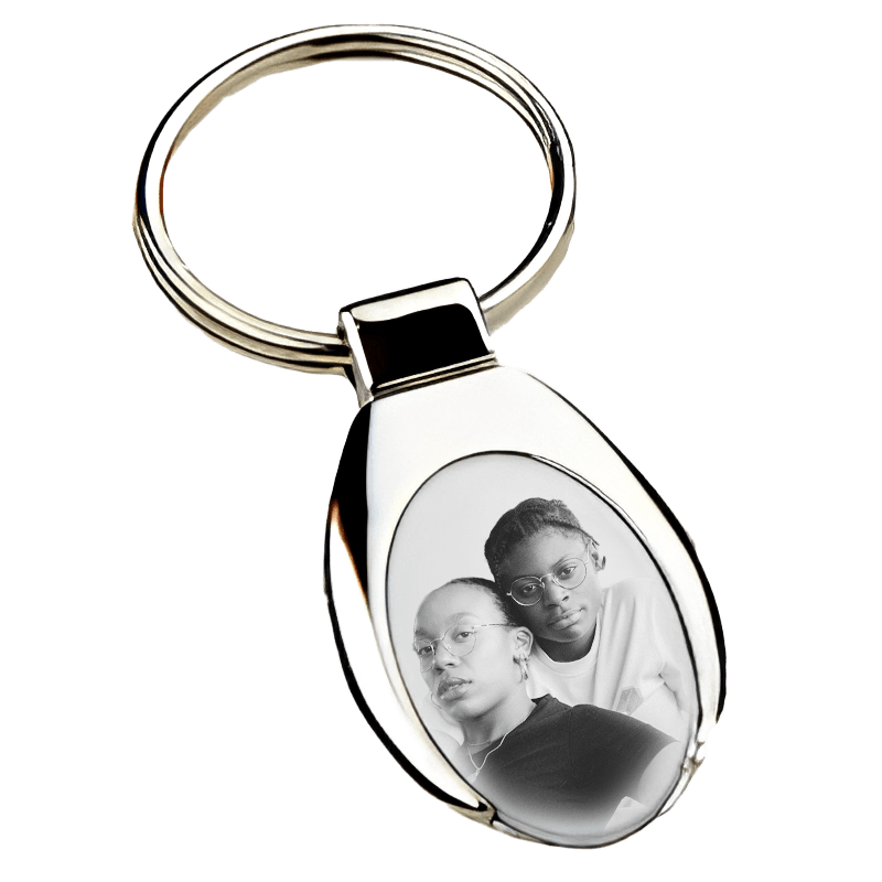 Porte-clés ovale gravé avec une photo