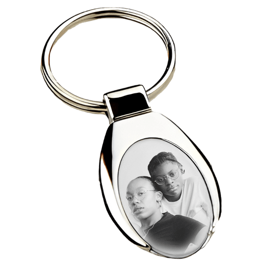 Porte-clés ovale gravé avec une photo