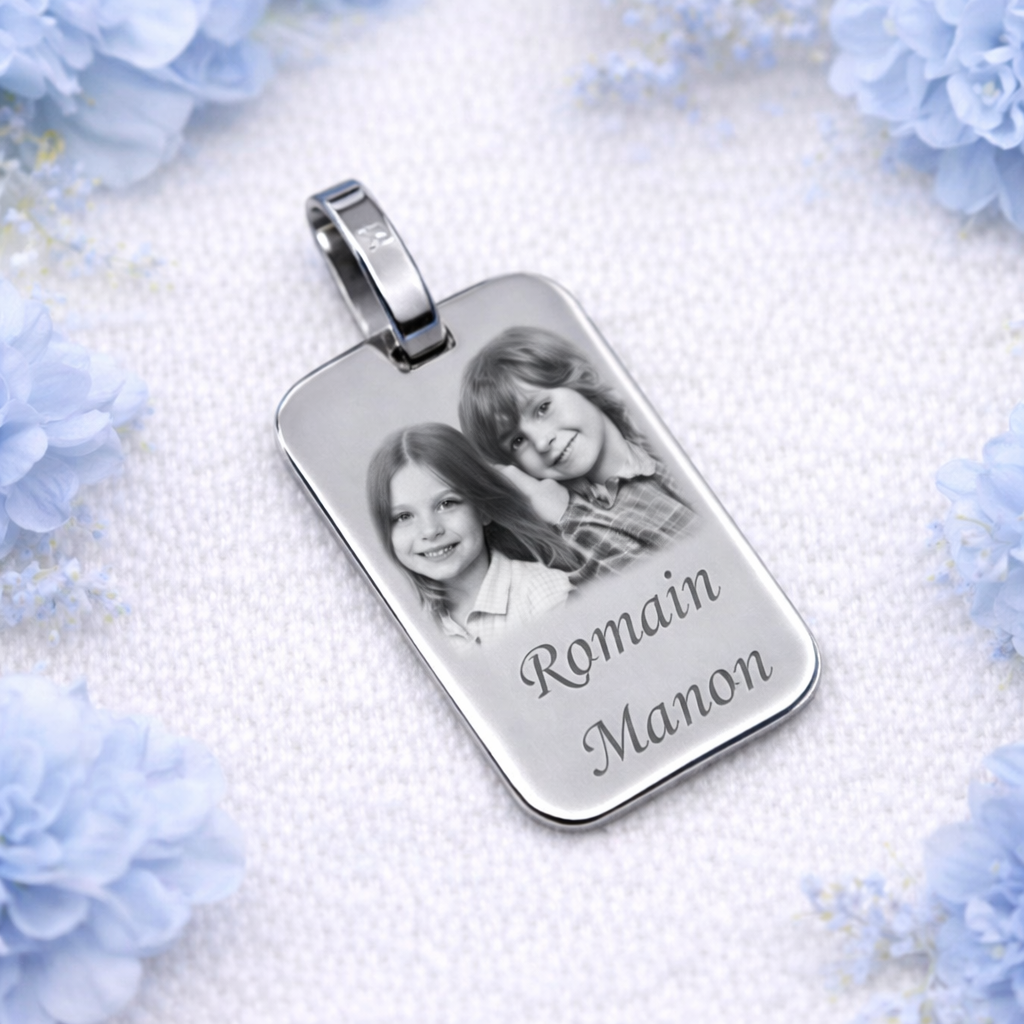 Large rectangular rhodium-plated silver medallion engraved with elegant personalized photo