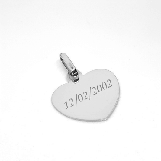 Texte gravé sur un médaillon cœur en argent 925/1000ème