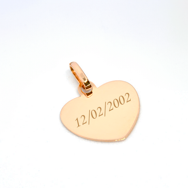Médaillon cœur en plaqué or gravé avec la date 12/02/2002, parfait pour un cadeau personnalisé.