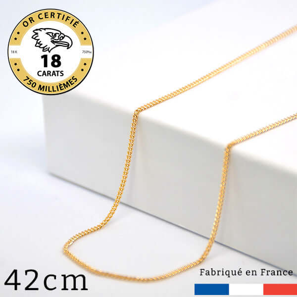 Une chaine en or 18 carats pour accompagner votre bijou grave.