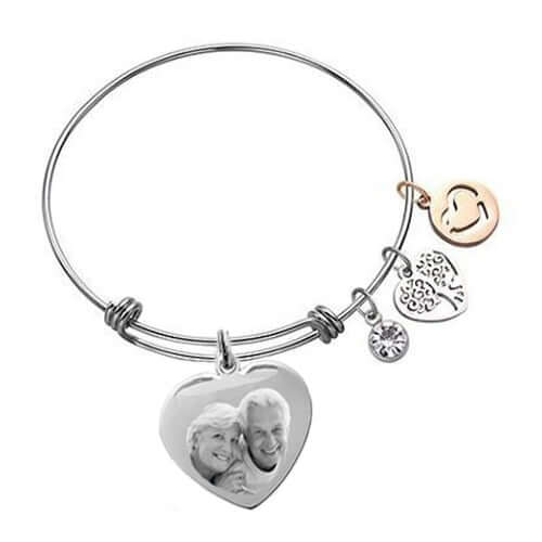 Bracelet jonc avec son pendentif coeur argenté gravé avec une photo
