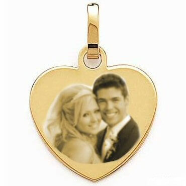 Médaille coeur or 18 carats gravée avec photo