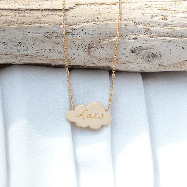 Personalized heart pendant in gold EngravingPhoto, cloud shape, engraved first name Lais.
