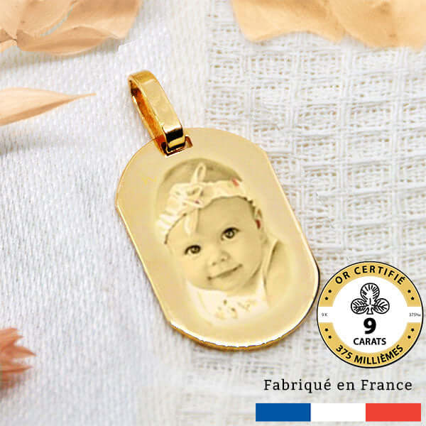 Grande médaille tonneau or 9 carats gravée photo