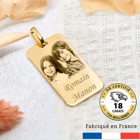 Médaille rectangle or 18 carats gravure photo